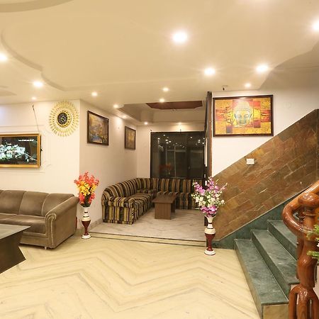 Hotel Katra Residency Zewnętrze zdjęcie
