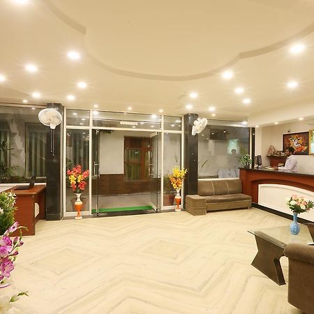 Hotel Katra Residency Zewnętrze zdjęcie