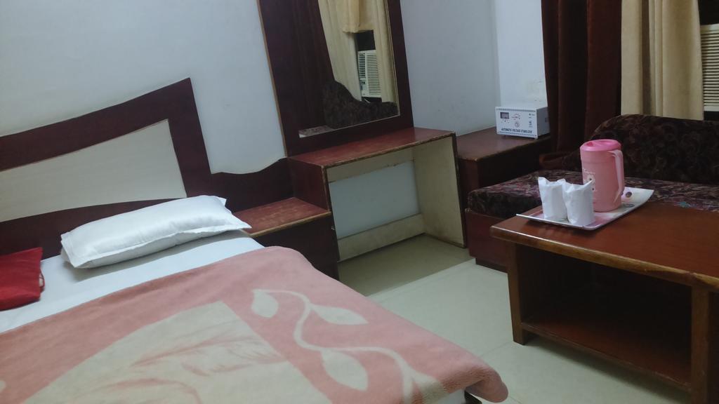 Hotel Katra Residency Zewnętrze zdjęcie