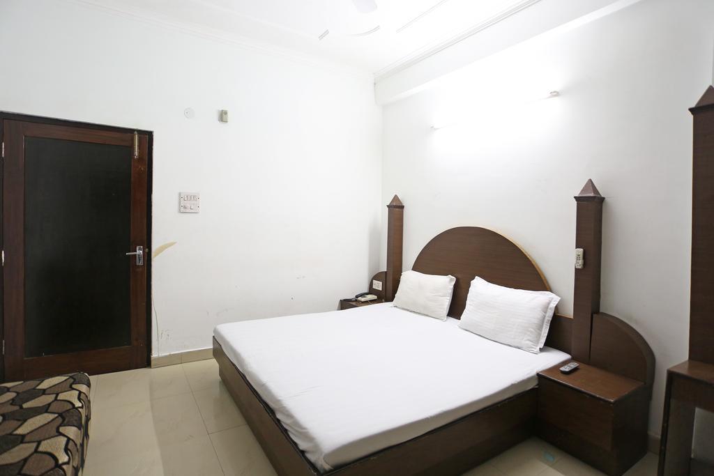 Hotel Katra Residency Zewnętrze zdjęcie