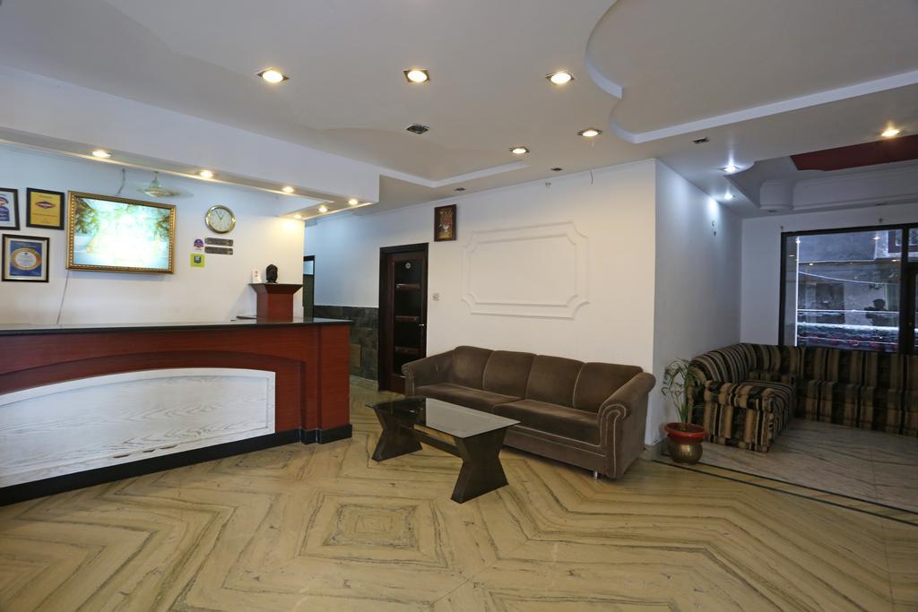 Hotel Katra Residency Zewnętrze zdjęcie