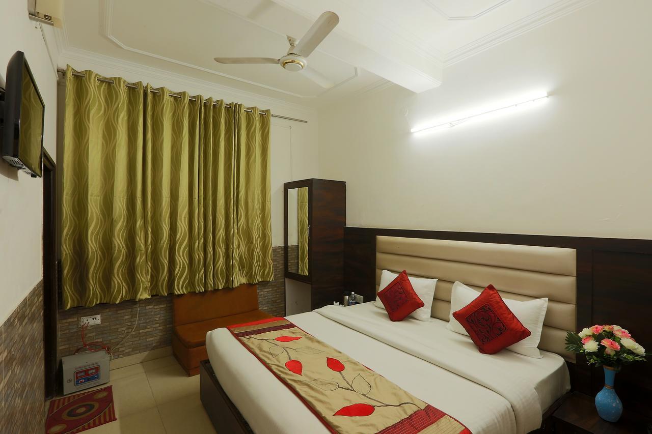 Hotel Katra Residency Zewnętrze zdjęcie