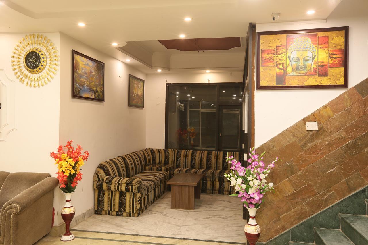 Hotel Katra Residency Zewnętrze zdjęcie