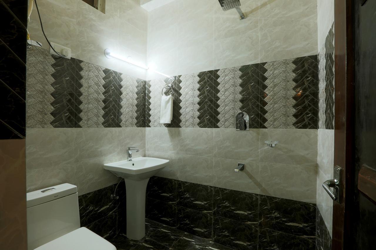 Hotel Katra Residency Zewnętrze zdjęcie