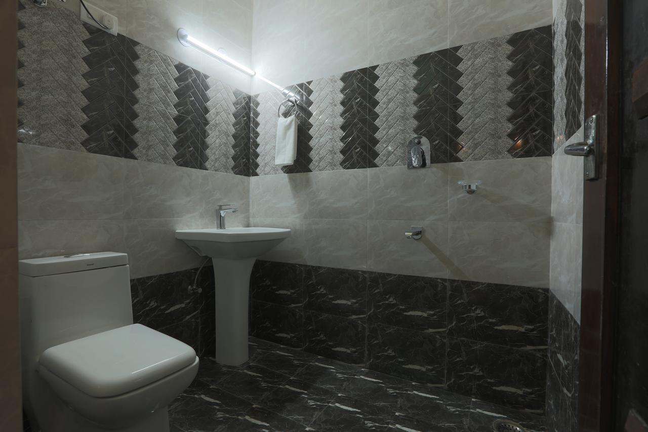 Hotel Katra Residency Zewnętrze zdjęcie
