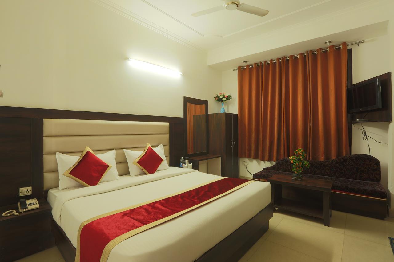Hotel Katra Residency Zewnętrze zdjęcie